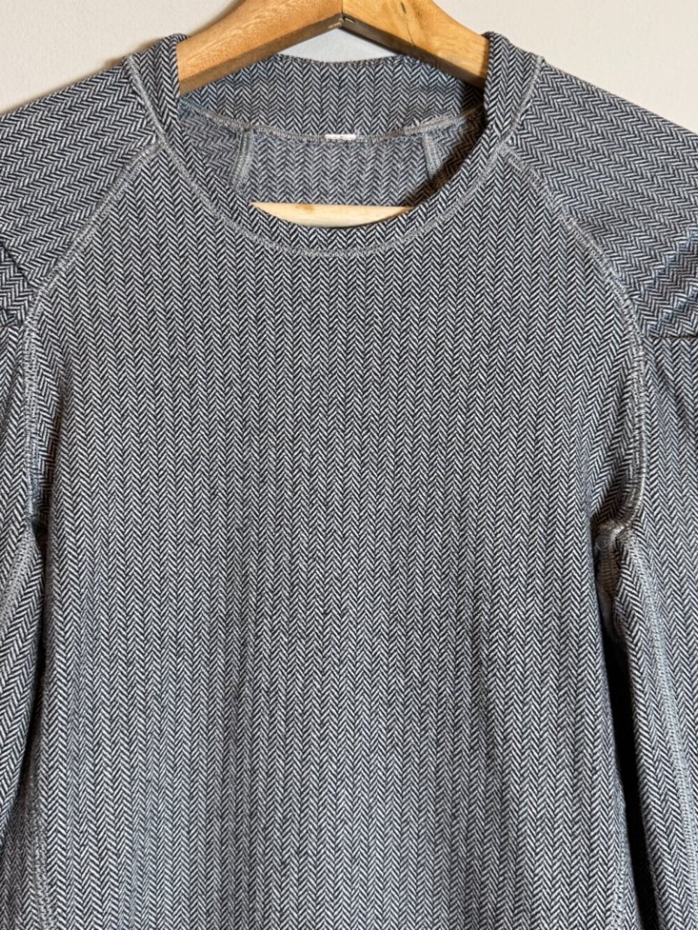 Lululemon Think Fast Long Sleeve Top Womens 6 Heathered Herringbone Workout Rulu - Picture 8 of 15